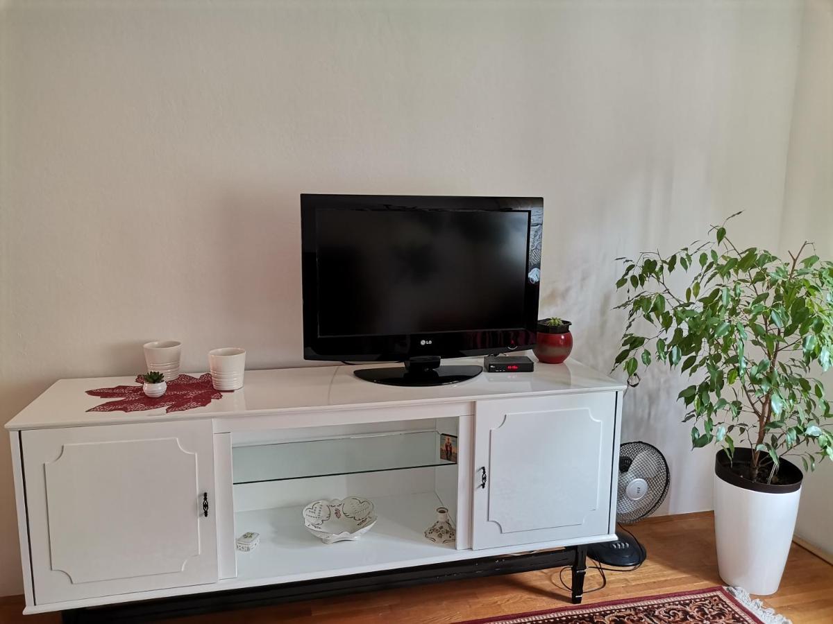 Kelizual Apartman Gornji Milanovac Kültér fotó