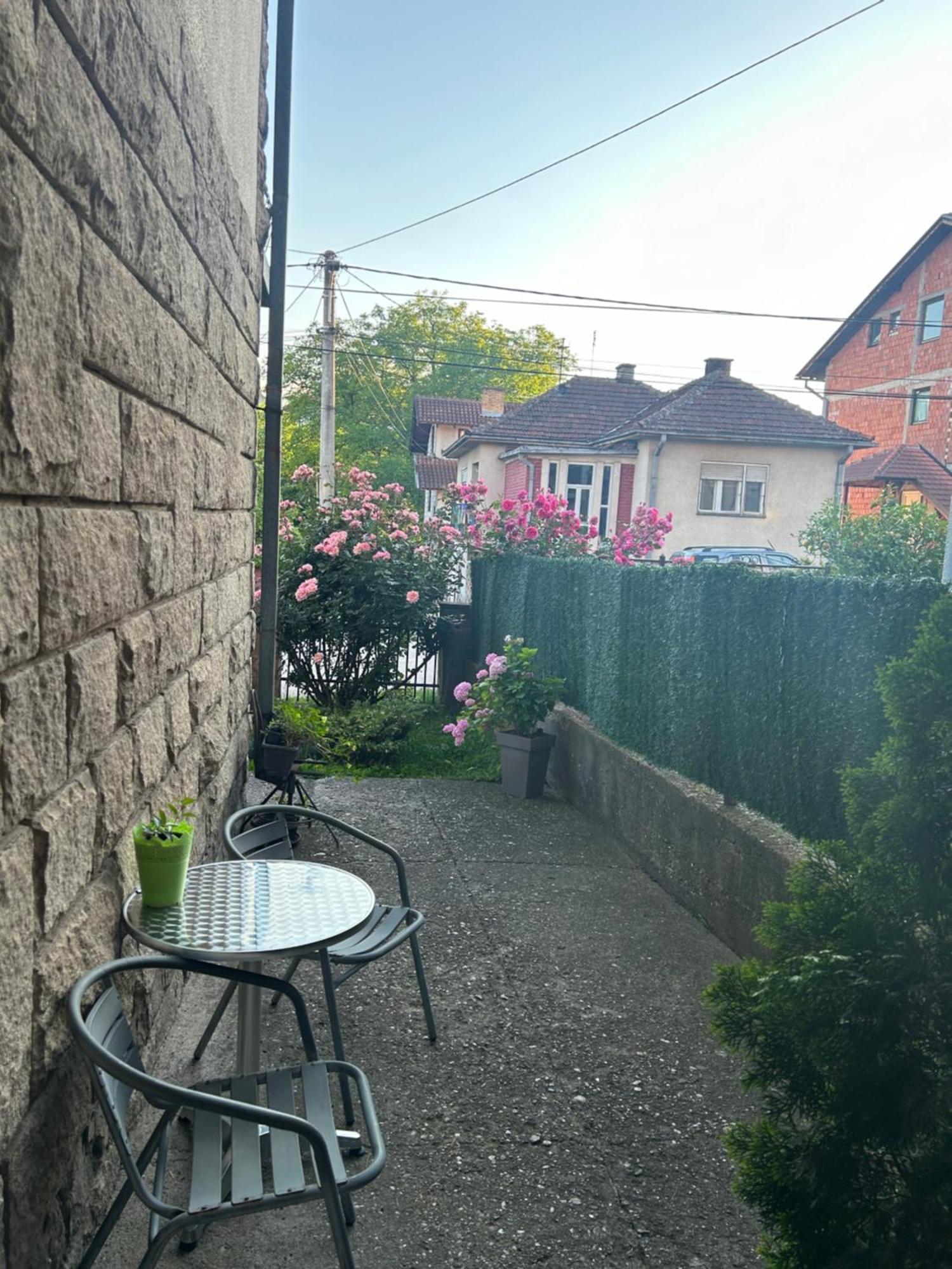 Kelizual Apartman Gornji Milanovac Kültér fotó